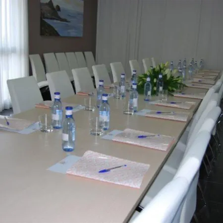 Hotel Cuatro Hermanas 3*