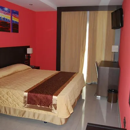 Cuatro Hermanas Hotel 3*