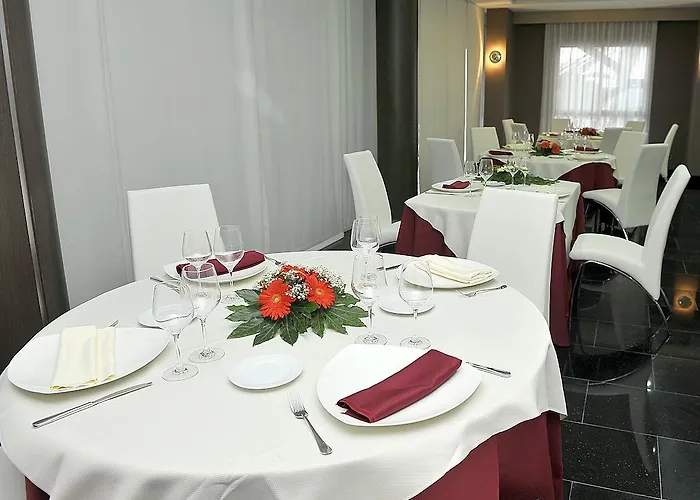 Hotell Cuatro Hermanas 3*