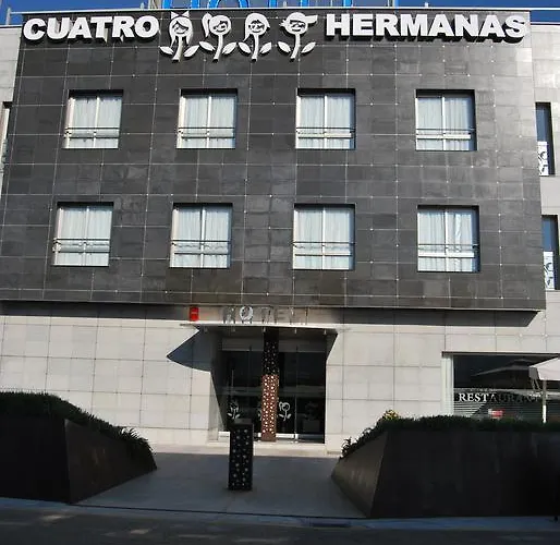 Hotell Cuatro Hermanas